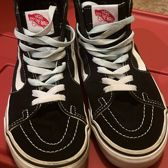 Vans Men’s Size 6 Women’s 7.5 Black and White High-Top Shoes - Picture 3 of 6